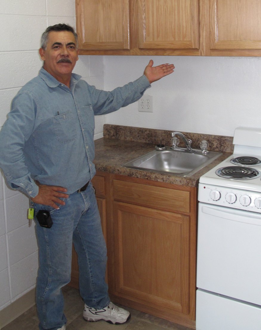 maintenance manager | apts near unm | apts near cnm